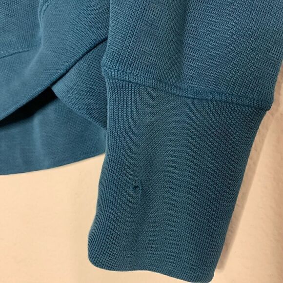 Athleta loose fitting Sweater - Picture 2 of 11